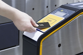 지하철 적자는 ‘노인 무료승차’ 때문? 그러나 65+세대의 희생으로 지하철은 달리고 있다