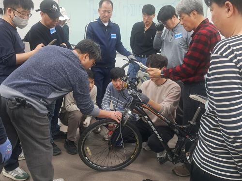 자전거정비+사진2.jpg