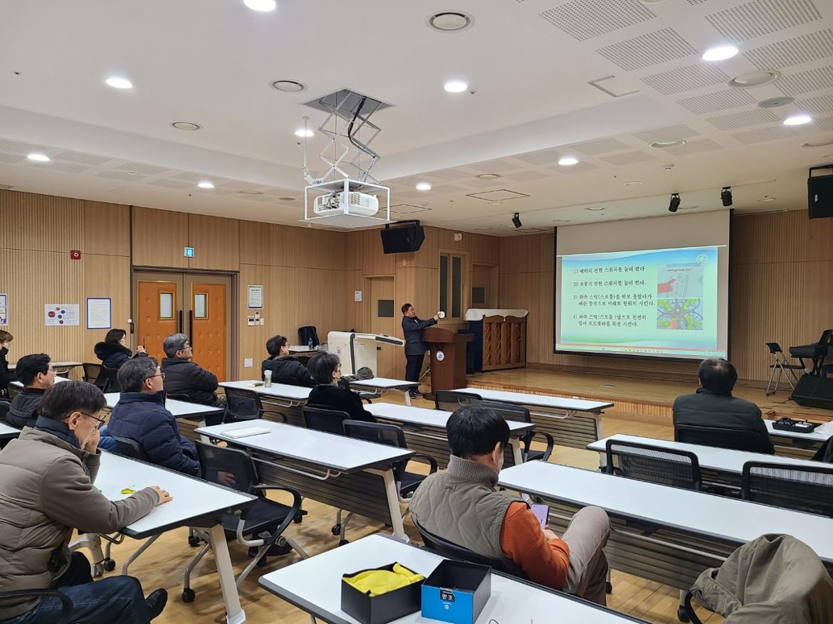드론교육지도사수업사진.jpg