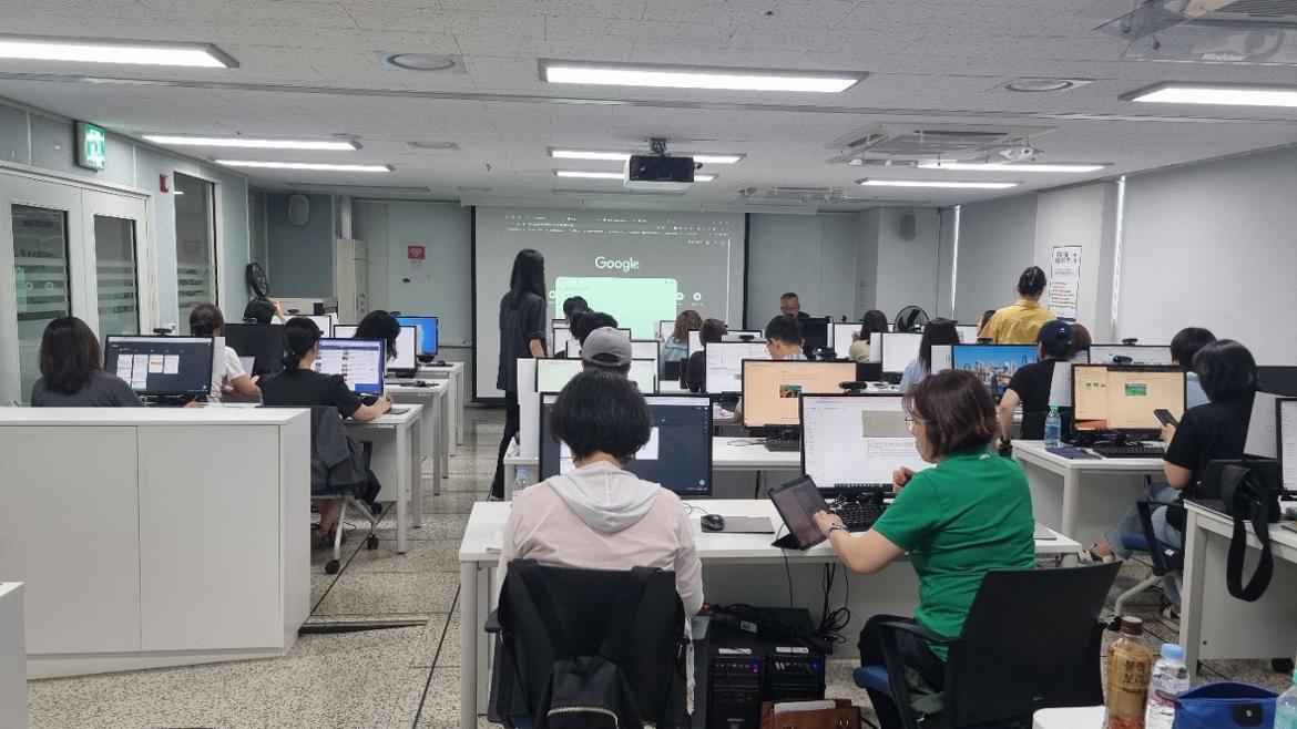 40대직업캠프_프롬프트_03.jpg